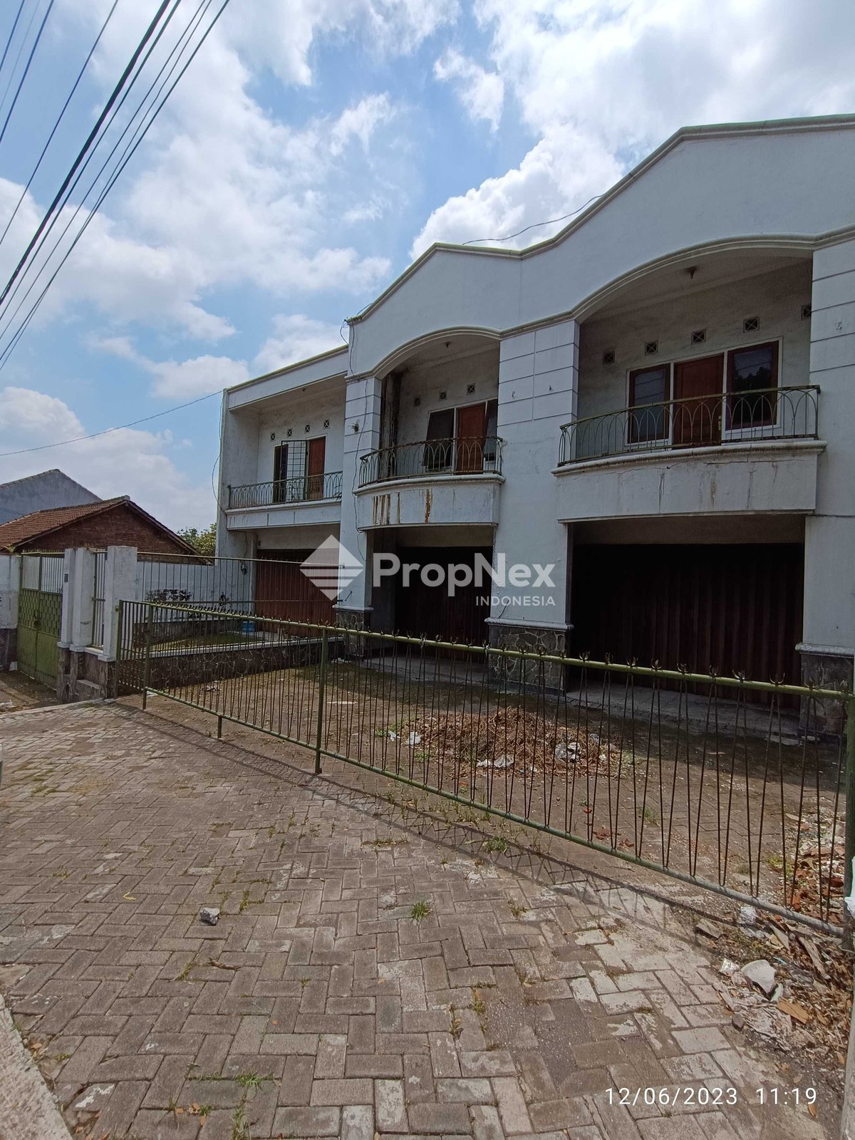 Batu, Ir soekarno, raya mojorejo — foto 2