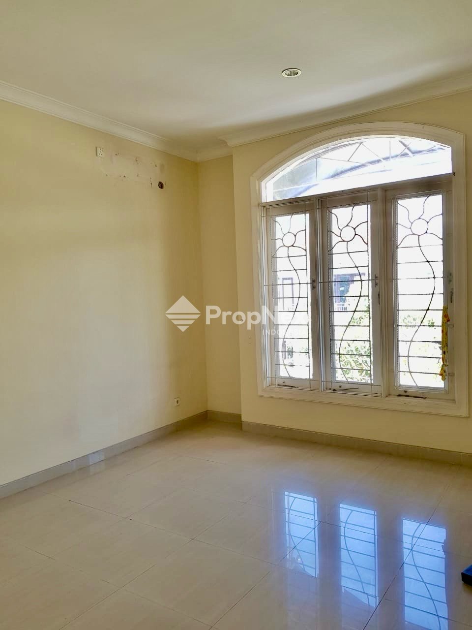 DIJUAL Rumah Wisata Bukit Mas 4KT WIYUNG DEKAT PAKUWON MALL — foto 8