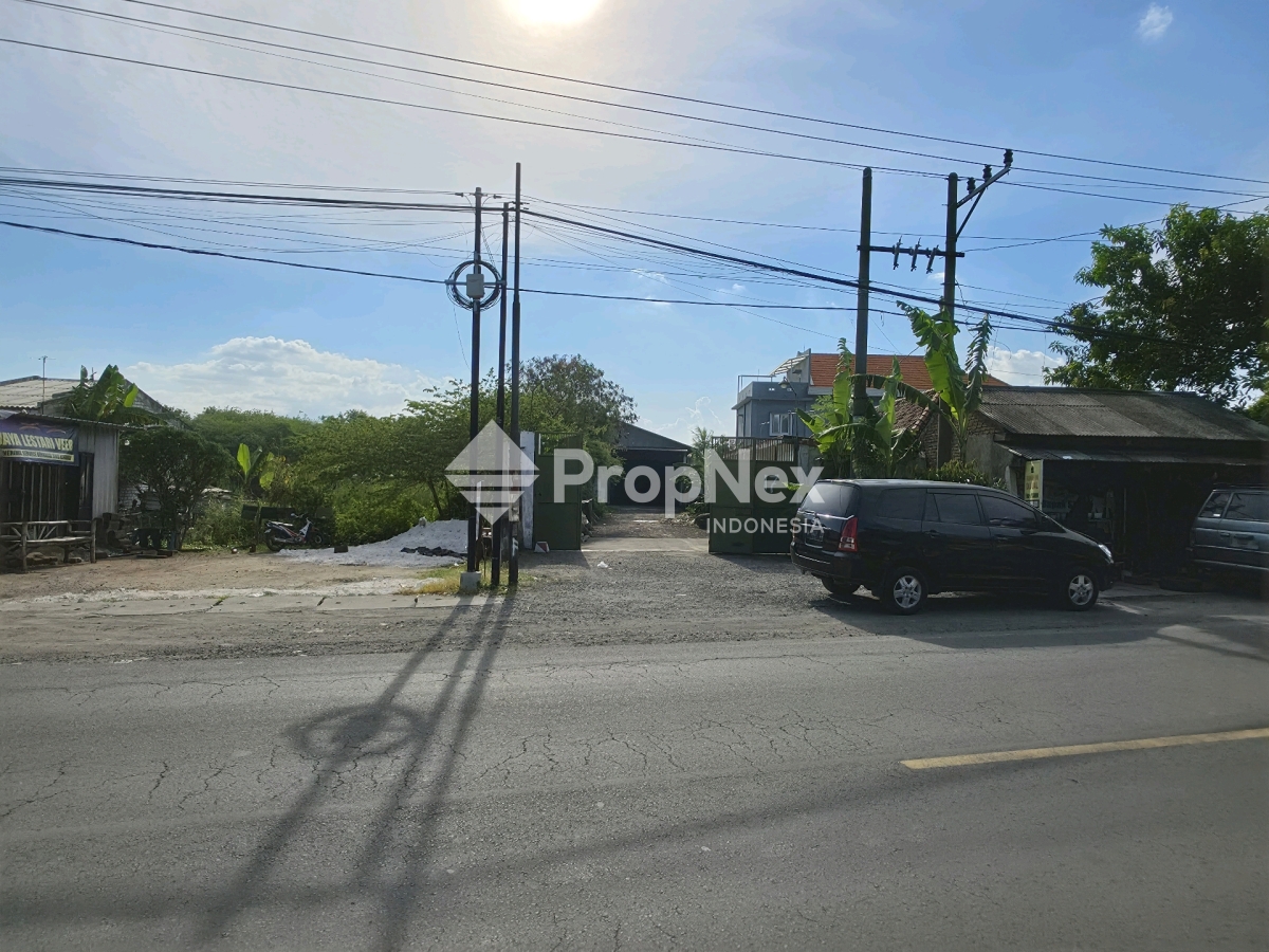 Gudang Dengan Lahan Bisa Industri Jalan Raya Putat Lor Menganti Gresik