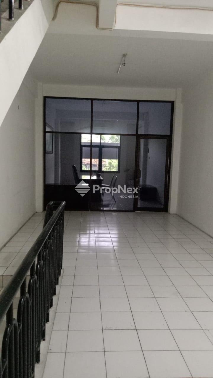 Ruko Raya Jemursari For Rent — foto 9
