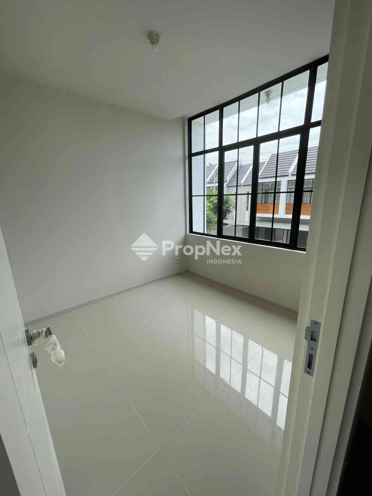 Grand Sunrise Menganti Cluster Eclipse — foto 2