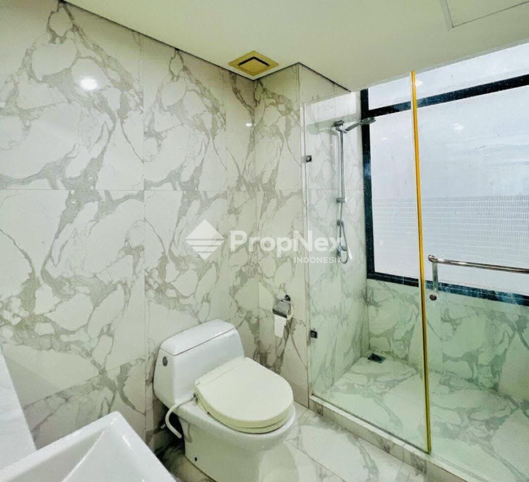 Disewakan Apartement Voila 4BR Private Lift — foto 3