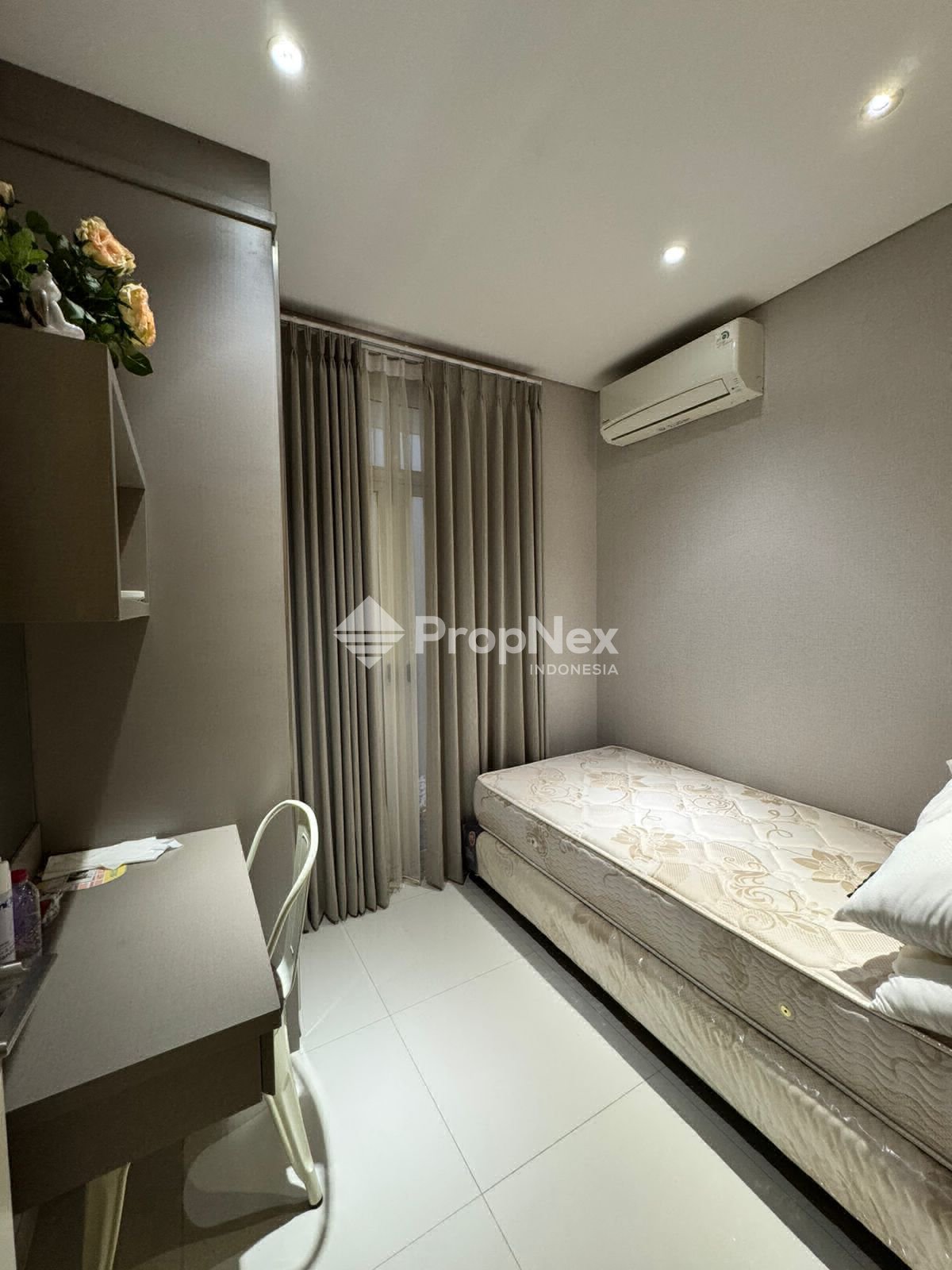 Dijual Disewakan Rumah Full Furnish Grand Island Suvadiva PCM — foto 5