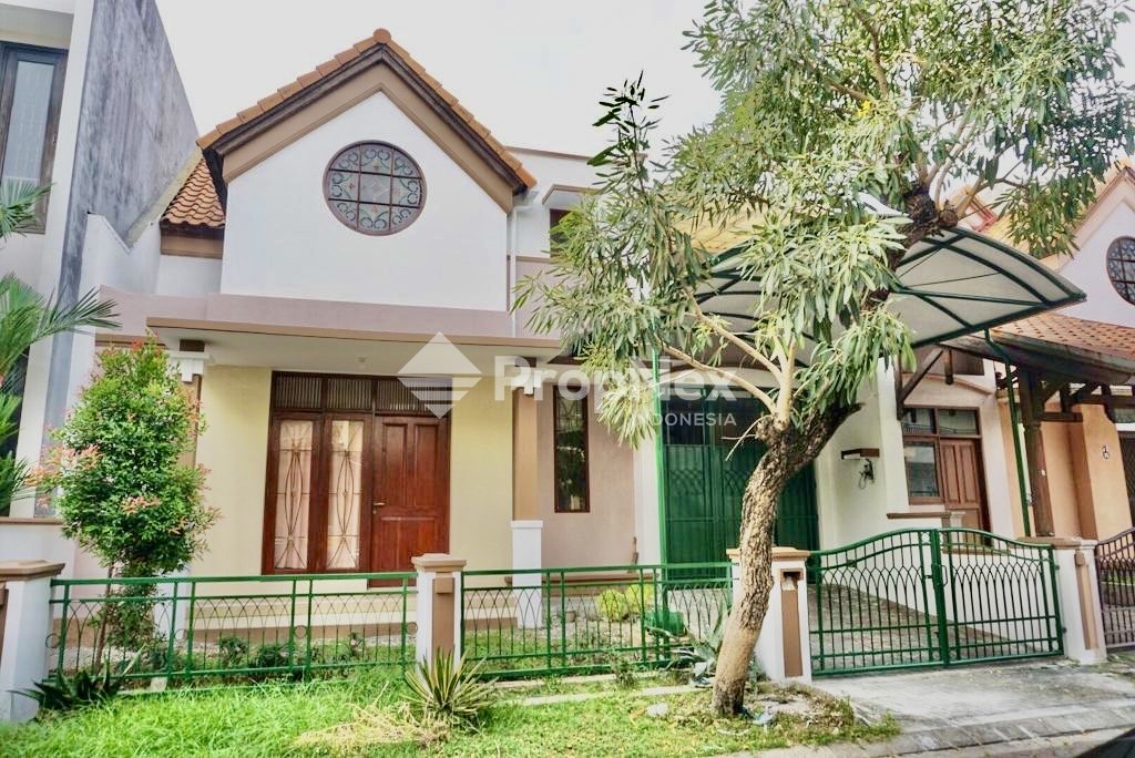 DISEWAKAN RUMAH PURI WIDYA KENCANA CITRALAND DEKAT SEKOLAH CIPUTRA