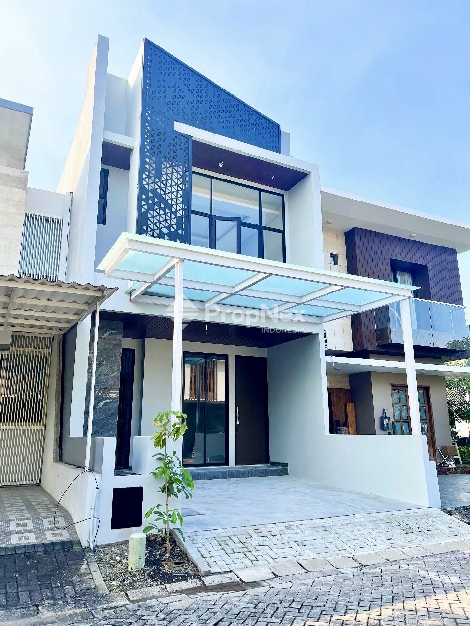 DIJUAL RUMAH MOCA VRBANA DIAN ISTANA WIYUNG 2 LANTAI 3KT BARU MODERN