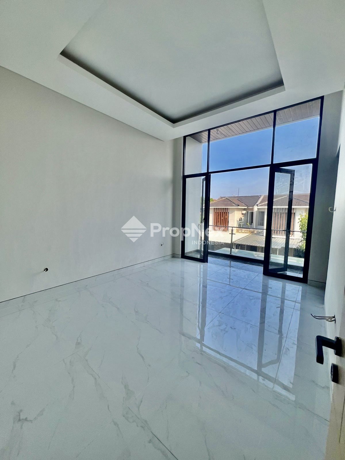 DIJUAL RUMAH MOCA VRBANA DIAN ISTANA WIYUNG 2 LANTAI 3KT BARU MODERN — foto 4