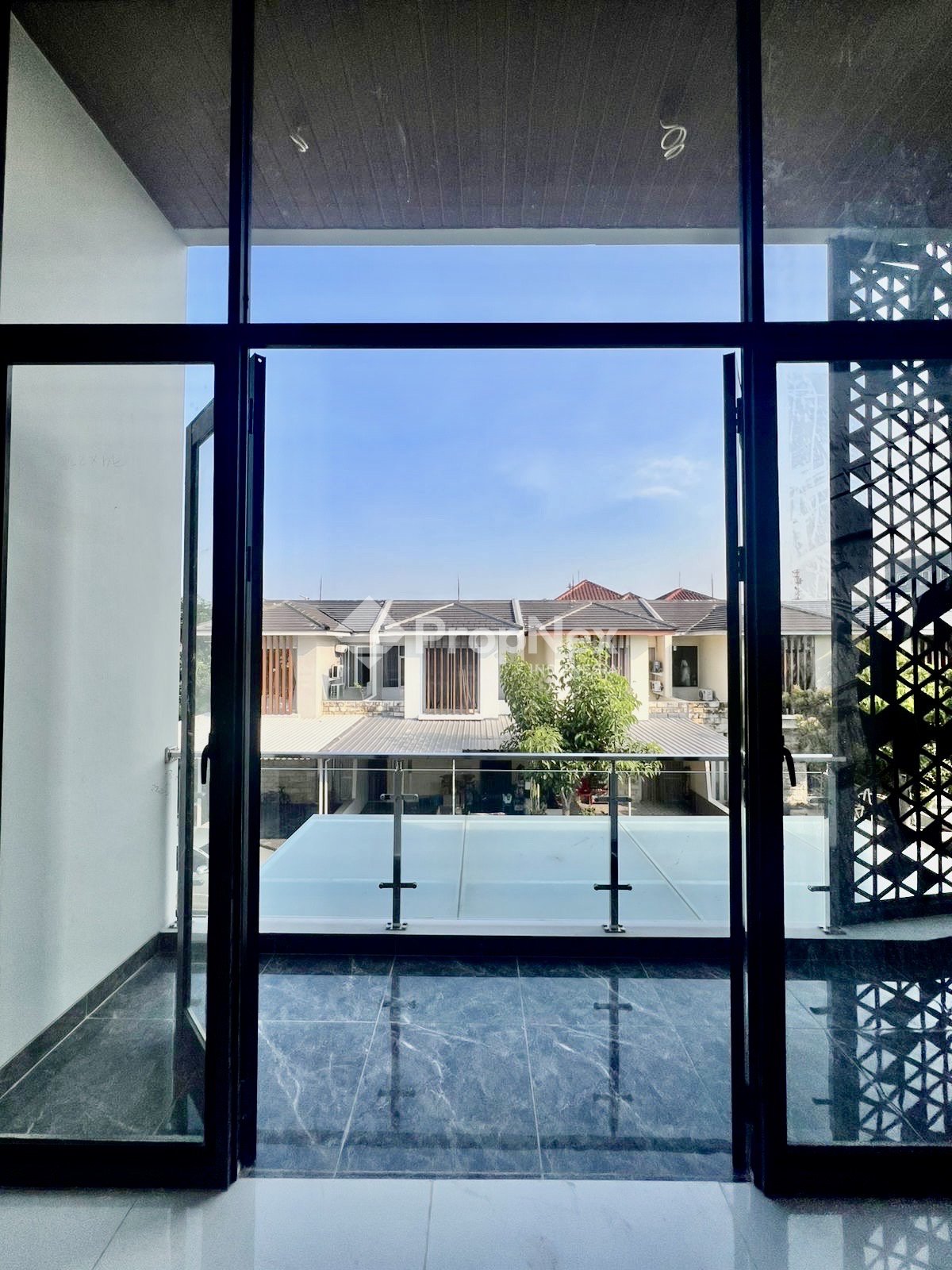 DIJUAL RUMAH MOCA VRBANA DIAN ISTANA WIYUNG 2 LANTAI 3KT BARU MODERN — foto 5
