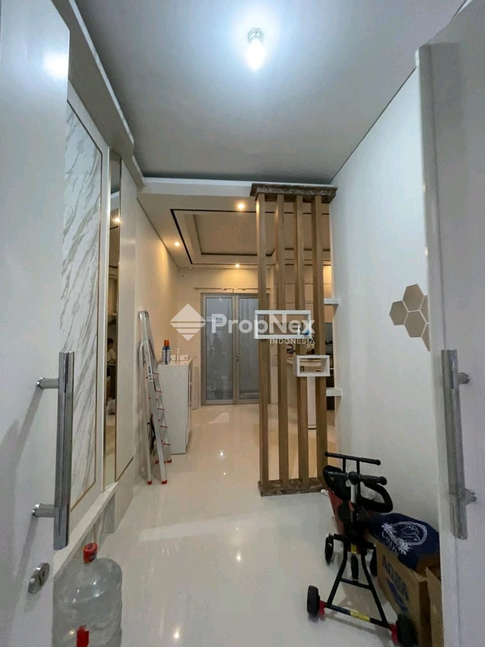 dijual rumah Greenland menganti — foto 2