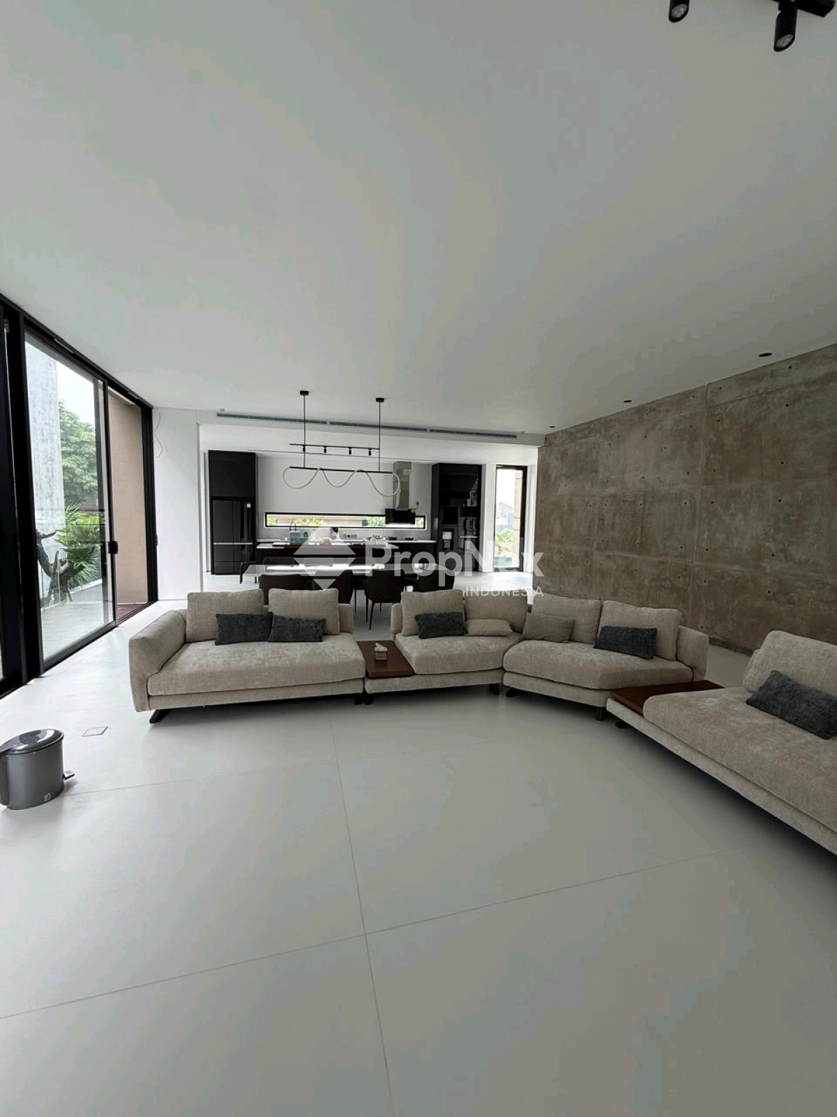 Rumah Citraland Utama New Minimalis Modern Kontemporer — foto 3