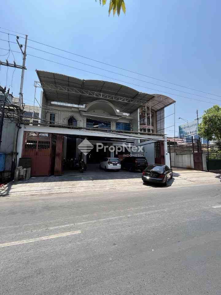 rumah mewah FULL MARMER area komersial Surabaya Pusat
