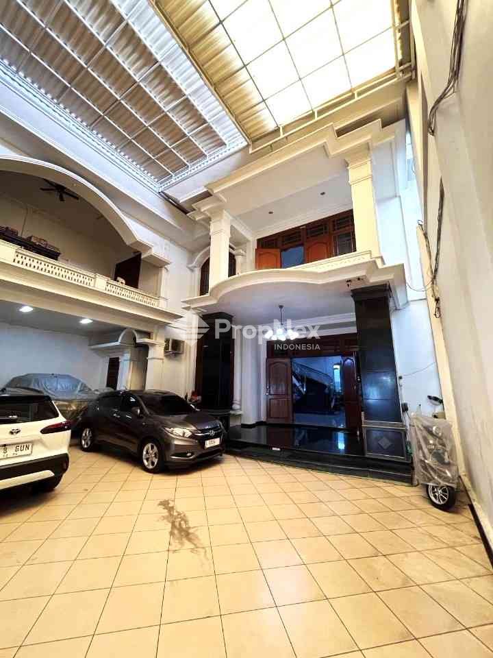 rumah mewah FULL MARMER area komersial Surabaya Pusat — foto 7