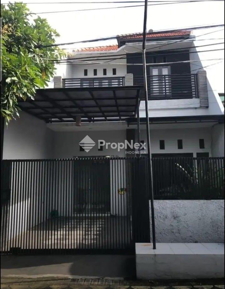 Dijual Cepat Rumah 2 lantai di Candra mas